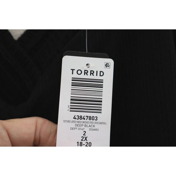 Torrid Women's Plus Sz 2 2X/18-20 Deep Black Smocked Criss-Cross Babydoll Top - Picture 3 of 8